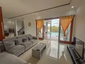 3 Bedroom Beautiful Freehold Villa In Nusa Dua With Unique Designs