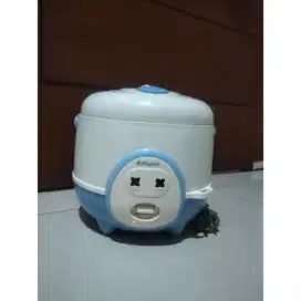 Dijual Rice cooker merk Miyako ukuran 0.6 L