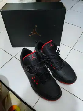 Jordan Max Aura 5 Like New - 45