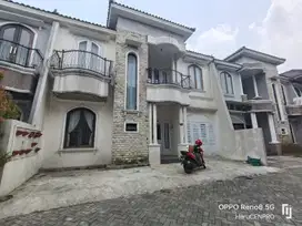 Dijual murah BU rumah tingkat perum dekat kampus UNWIKU Purwokerto