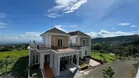 Villa Mewah ada Private Pool dan View Bagus dijual di Pacet, Mojokerto