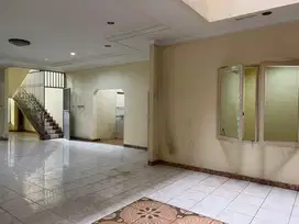 Rumah Daan Mogot Baru (Ukuran 10x20 m)