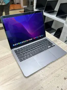 MACBOOK AIR M1 2020 13 INCHI 8/256 GB SECOND MINUS LAYAR BERGARIS GARI