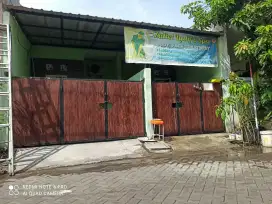 Di jual 2 rumah kos, kondisi aktif  lokasi gading fajar 2  tengah kota