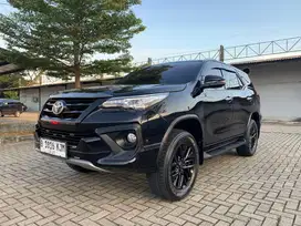 Toyota Fortuner VRZ TRD Sportivo At Diesel 2019