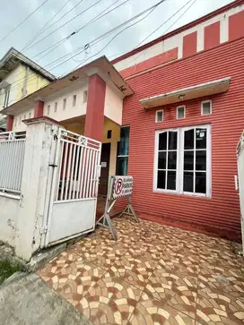 Di jual rumah di sekumpul masuk shof musholla arraudah