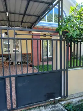 Rumah Disewakan Utk Rumah Tangga / Keluarga. Rumah Dekat Taman Dayu