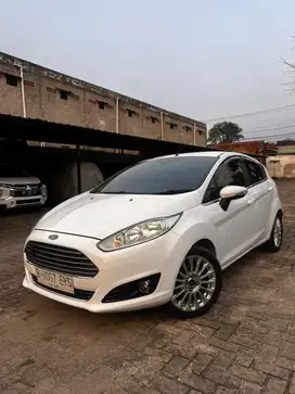 Ford Fiesta 1.5 S A/T 2014