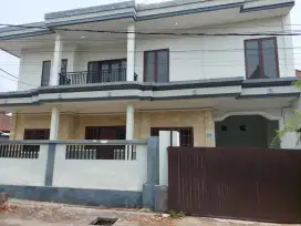 Sale rumah hook besar 2lt 255m2 halaman luas pusat kota gatsu 1 jl7mtr