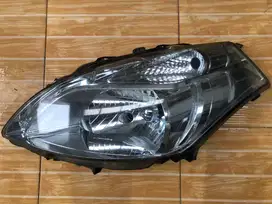 Headlamp Suzuki Ertiga tahun 2013 2014