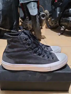 SEPATU CONVERSE HIGH CT 2 LIKE NEW