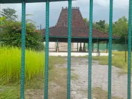 Tanah Pekarangan strategis samping Gereja jomboran