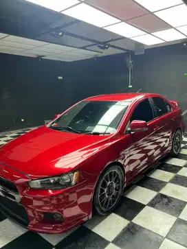 Mitsubishi Lancer 2010 Bensin