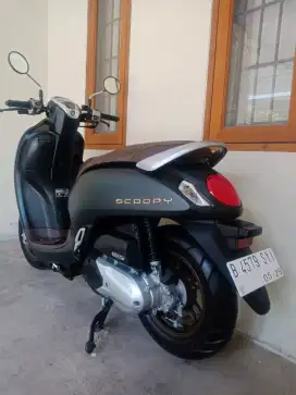 KM 2RB! NEW SCOOPY PRESTIGE KEYLESS HITAM DOFF PAJAK PANJANG KAYA BARU