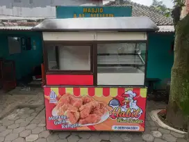 Cari pekerja untuk jaga jualan chiken