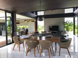 A gated executive home in Dreamland Pecatu