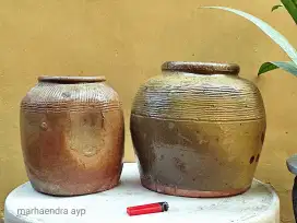 Gentong peranakan kuno antik