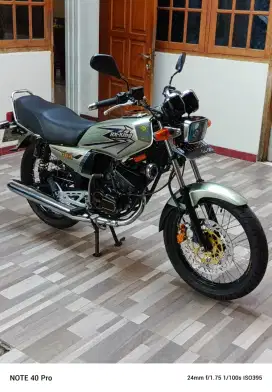 Di Jual Motor Yamaha RX king, Tahun 2003, Warna Gold