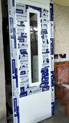 Pintu aluminium satu paket kusen