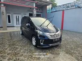 Honda freed psd 2010