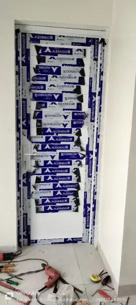 Kusen 1 paket pintu aluminium kisi kisi
