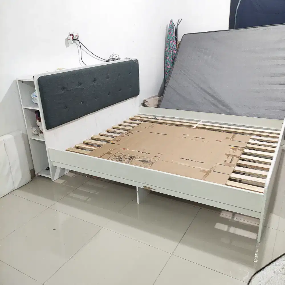 JUAL CEPAT DIPAN SECOND UK 200X180 CM BISA BONGKAR PASANG