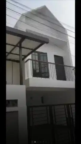 RUMAH GRESS DI PERUMNAS 1 KRANJI