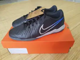 Sepatu Futsal Nike Tiempo Legend Academy 10 IC