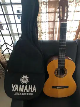 Gitar Yamaha Bagus