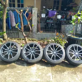 Ban & velg Milano hitam garnish