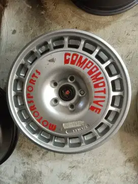 Compomotive R16 x 7in ET 0 hole 5 pcd 114,3