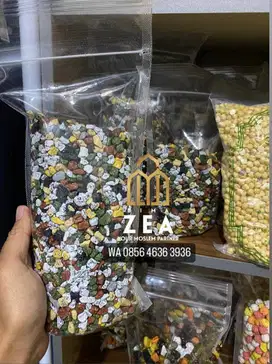 Toko Oleh-oleh Haji dan Umrah Coklat Krikil Malang - Zea Grosir