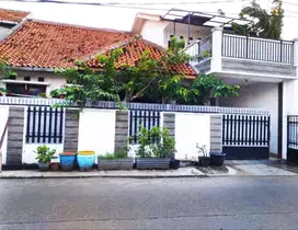 Rumah Second Tanah Luas Jatibening Bekasi