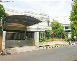 Manyar Kertoarjo dkt Bonnet, Raya Dharmahusada, Raya Kertajaya indah