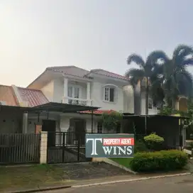 Rumah di jual di Legenda Wisata Cibubur, boulevard