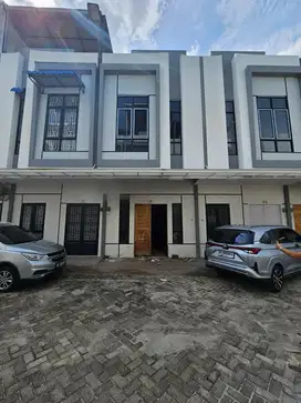 Dijual Komplek Berjaya Mansion