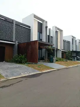 Rumah 2 Lantai Murah Fully Furnish Suvarna Sutera