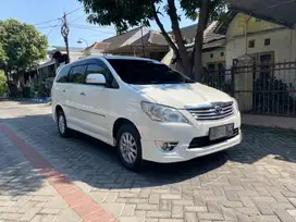 Toyota Kijang Innova V Matic Luxury Bensin 2013