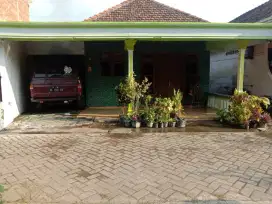 Jual rumah lokasi bringen