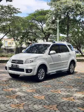 LOW KM MULUS TERAWAT ! Daihatsu Terios 1.5 TX ADVENTURE AT 2012 Putih