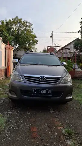 Kijang Innova g 2.0 plat ag 2009 inung mobil bekas sekoto kediri