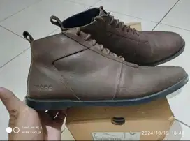 Sepatu Kulit Brodo