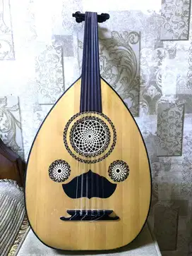 Alat musik arab (OUD) gambus