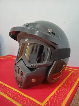 Helm Bogo Retro Ukuran ( S )