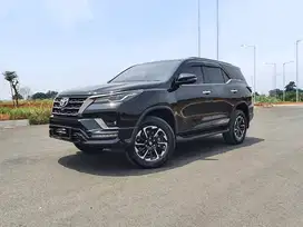 TOYOTA FORTUNER GR 2.8 DIESEL 2022