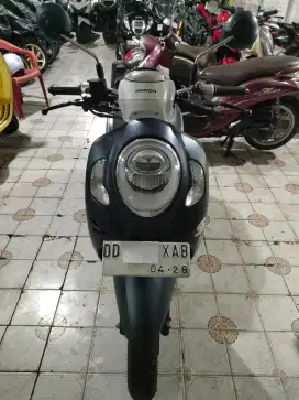 Honda scoopy 110 cc 2023 biru