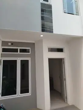 Rumah baru dan  murah SHM dekat ITC Mangga dua Jakarta