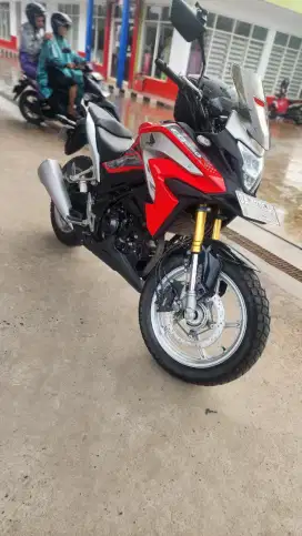 CBR250R - CB250X