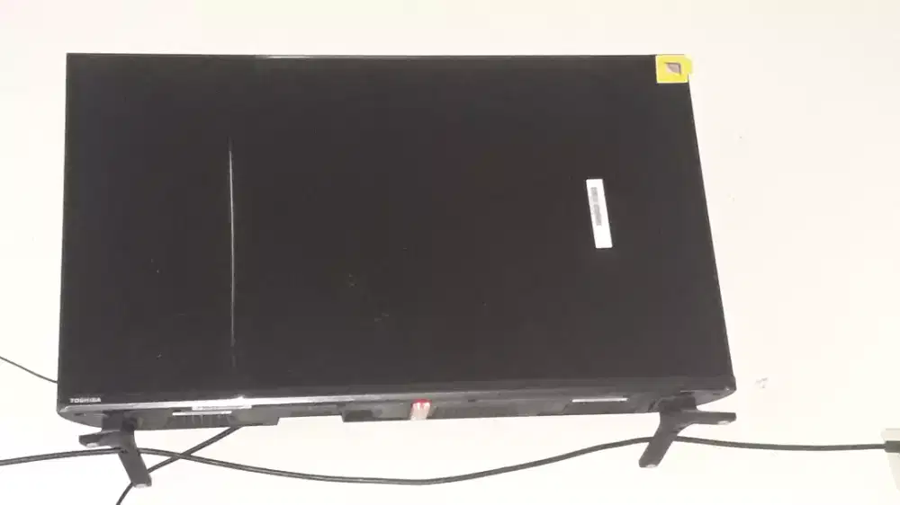 TOSHIBA LED TV HD SMART TV 32