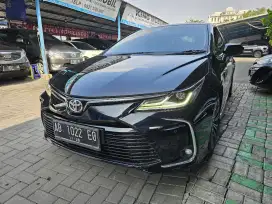 Toyota Altis V 1.8 Matic 2020